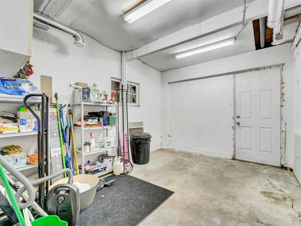 339 North Railway Street SE