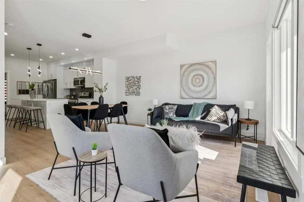 95 Saddlecrest Circle NE, #102