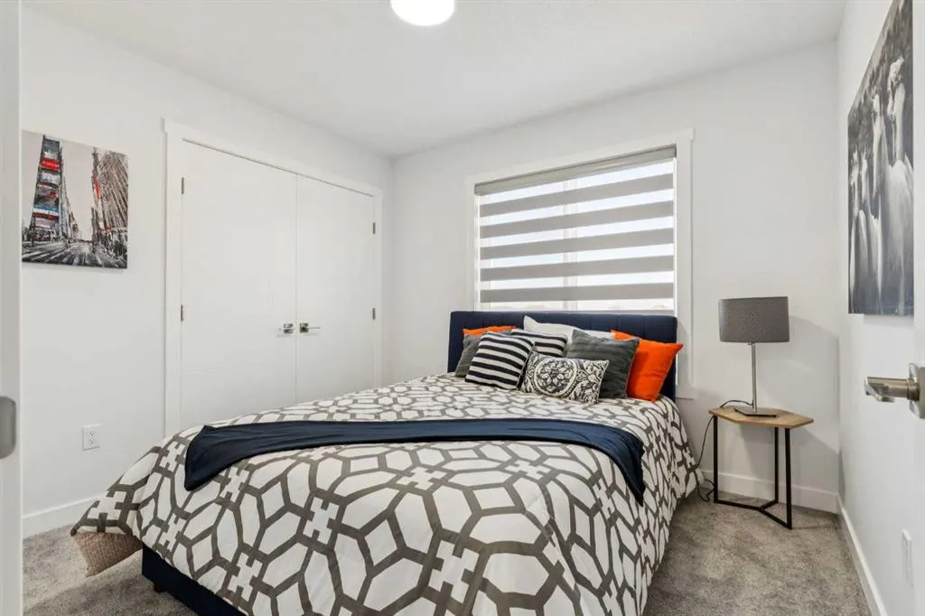 95 Saddlecrest Circle NE, #102