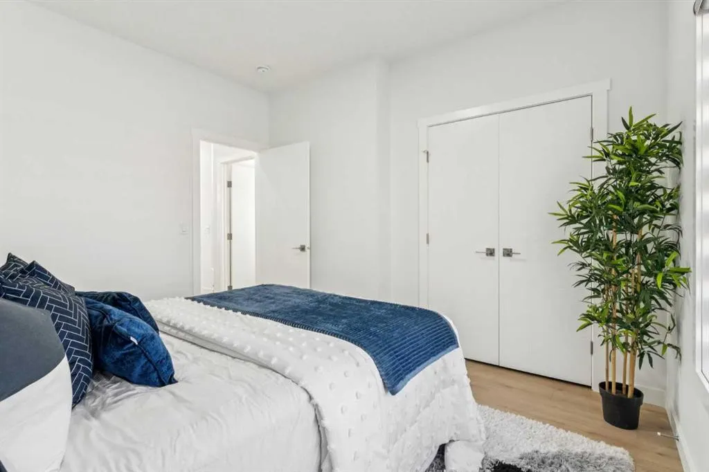 95 Saddlecrest Circle NE, #102