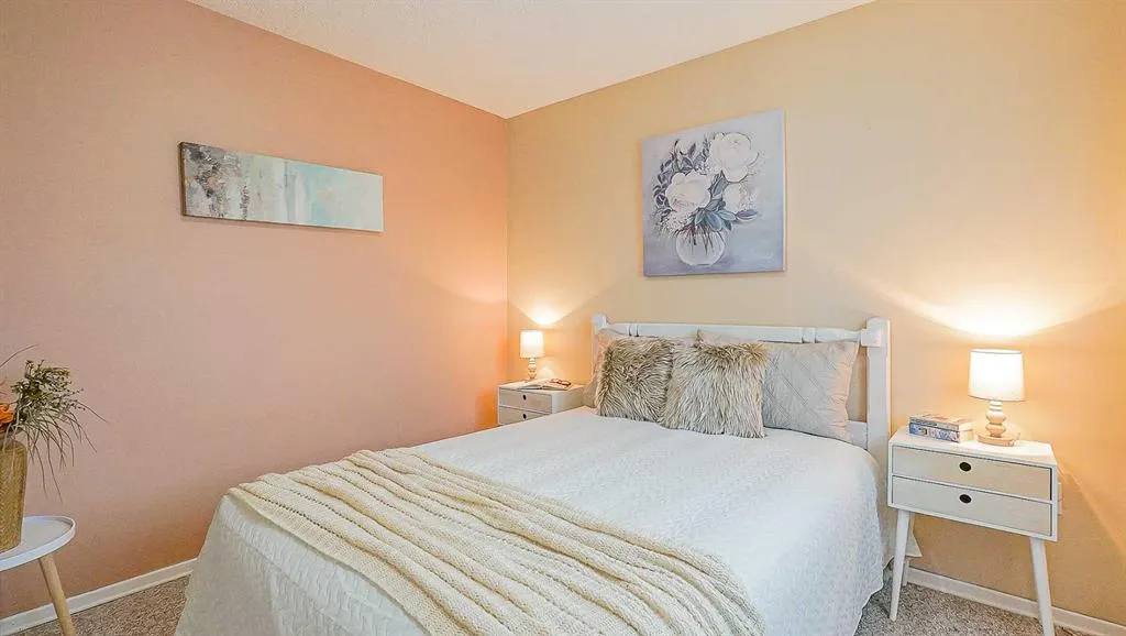 90 Simpson Crescent SE