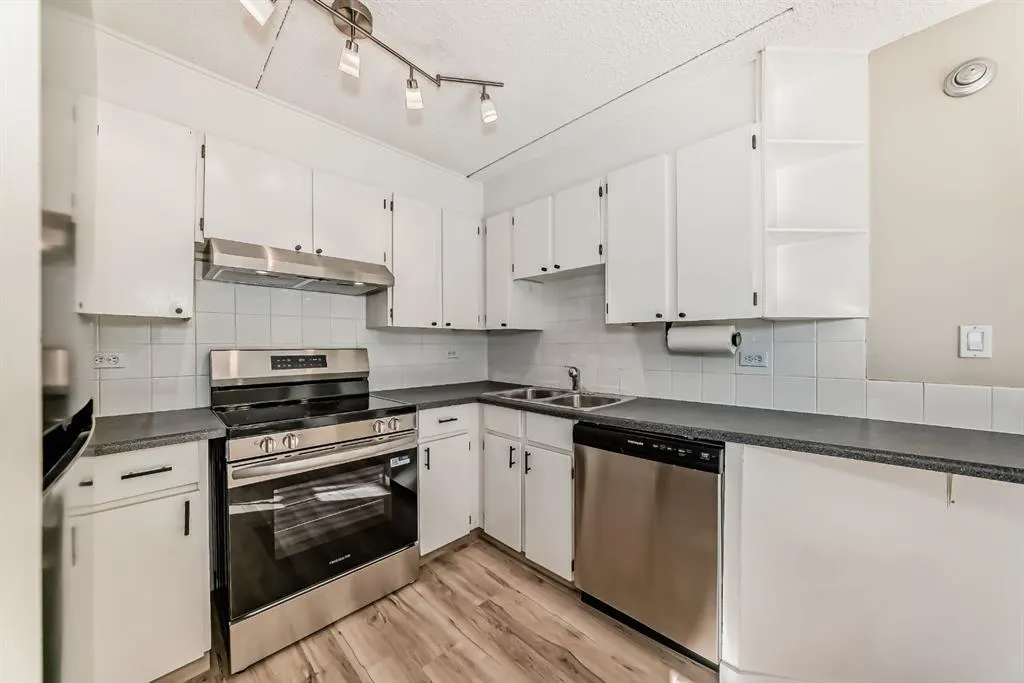 1414 12 Street SW, #605