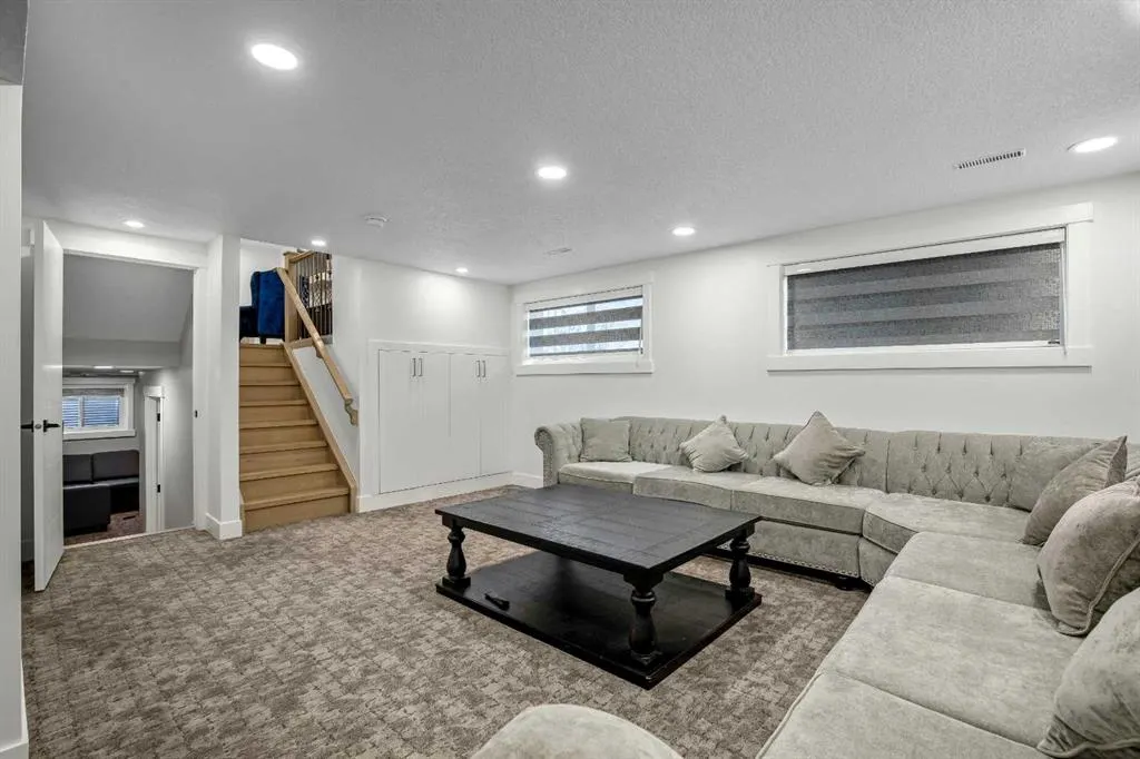 123 Pinemill Way NE
