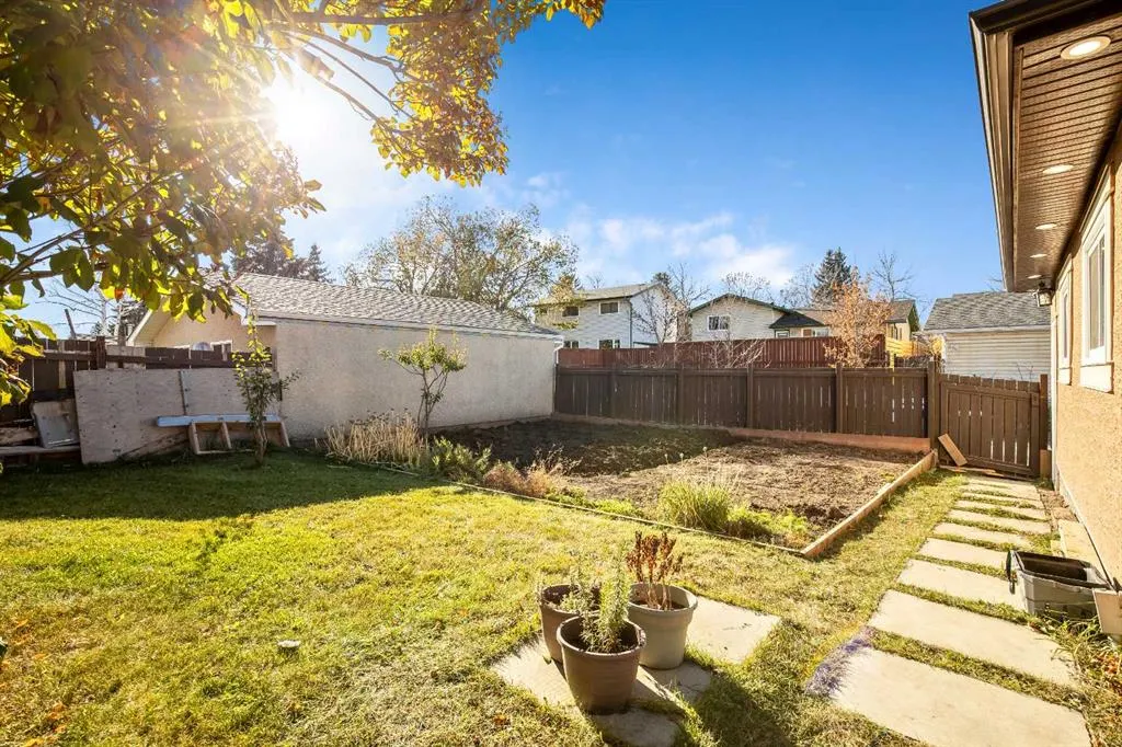 123 Pinemill Way NE