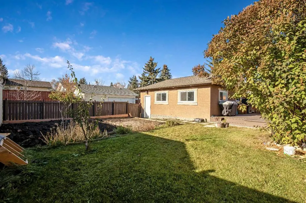 123 Pinemill Way NE