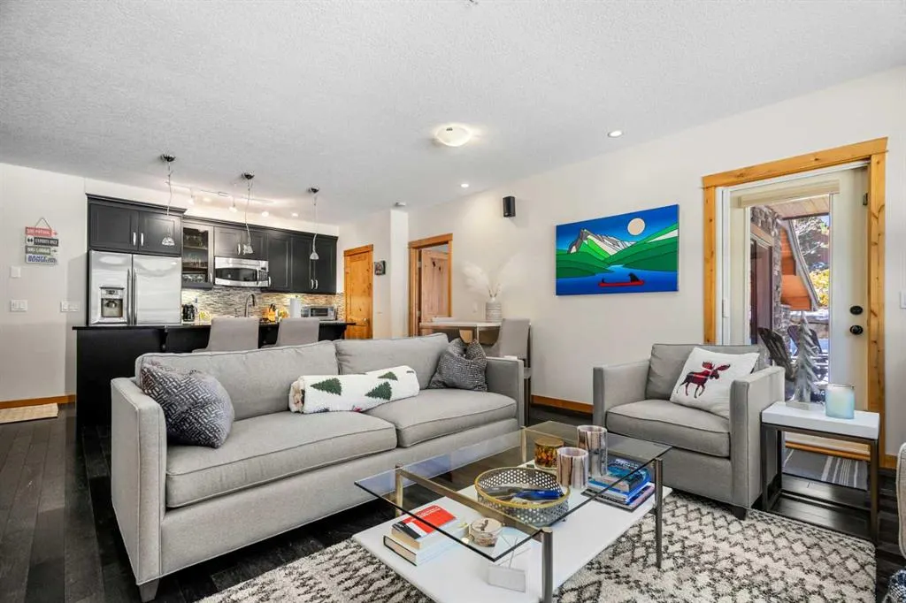 2100A Stewart Creek Drive, #102