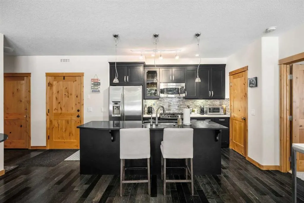 2100A Stewart Creek Drive, #102