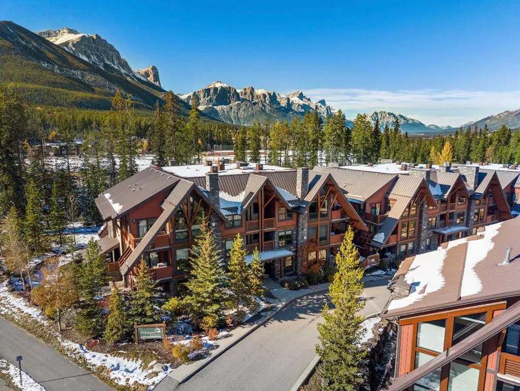 2100A Stewart Creek Drive, #102