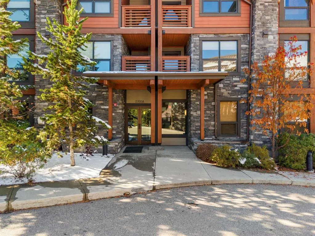 2100A Stewart Creek Drive, #102