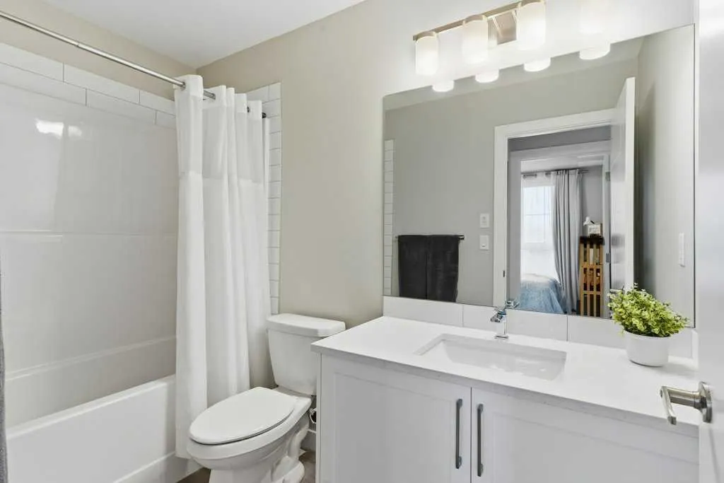 100 Banister Drive, #1107