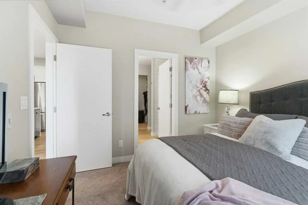 100 Banister Drive, #1107