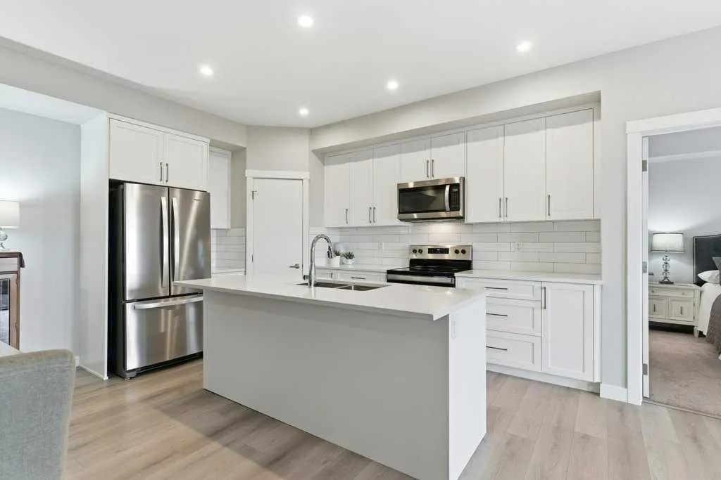 100 Banister Drive, #1107