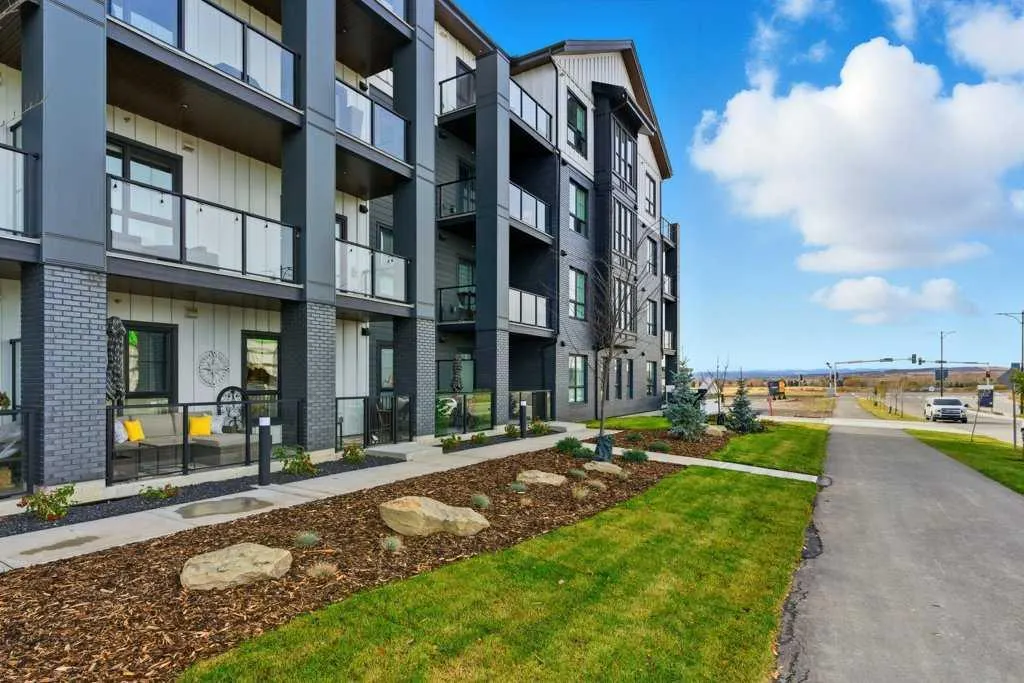 100 Banister Drive, #1107