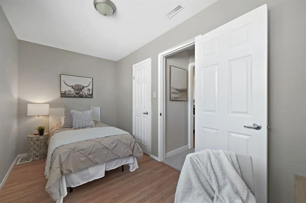 571 Killarney Glen Court SW