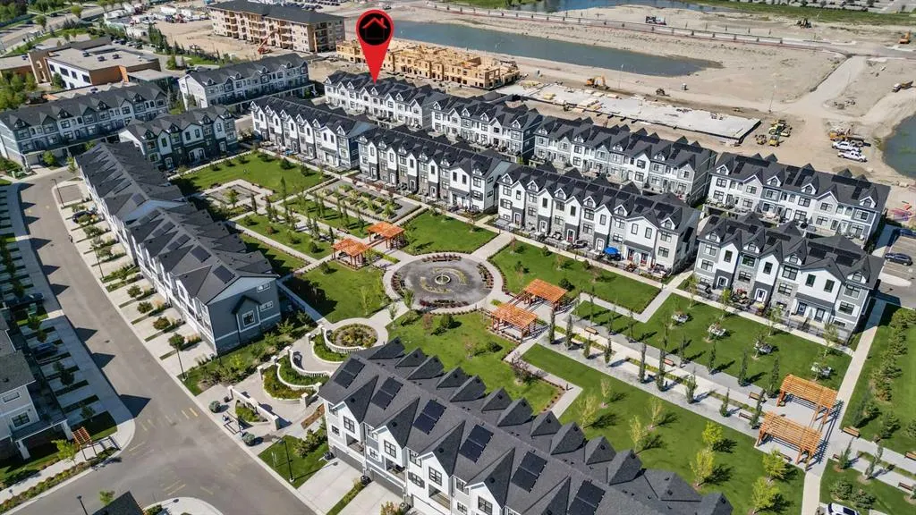 157 Les Jardins Park SE