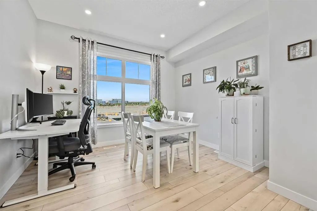 157 Les Jardins Park SE