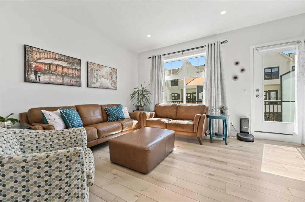 157 Les Jardins Park SE