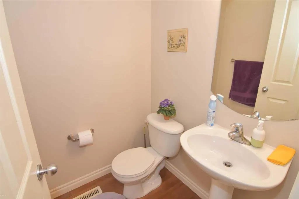 107 Panatella Close NW