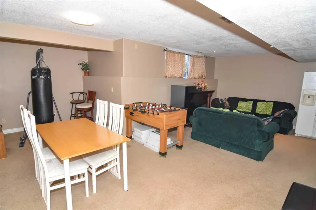 107 Panatella Close NW