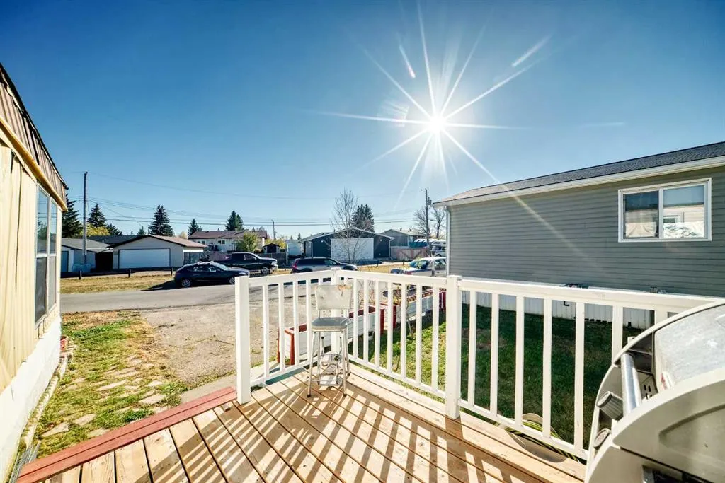 649 Main Street N, #11