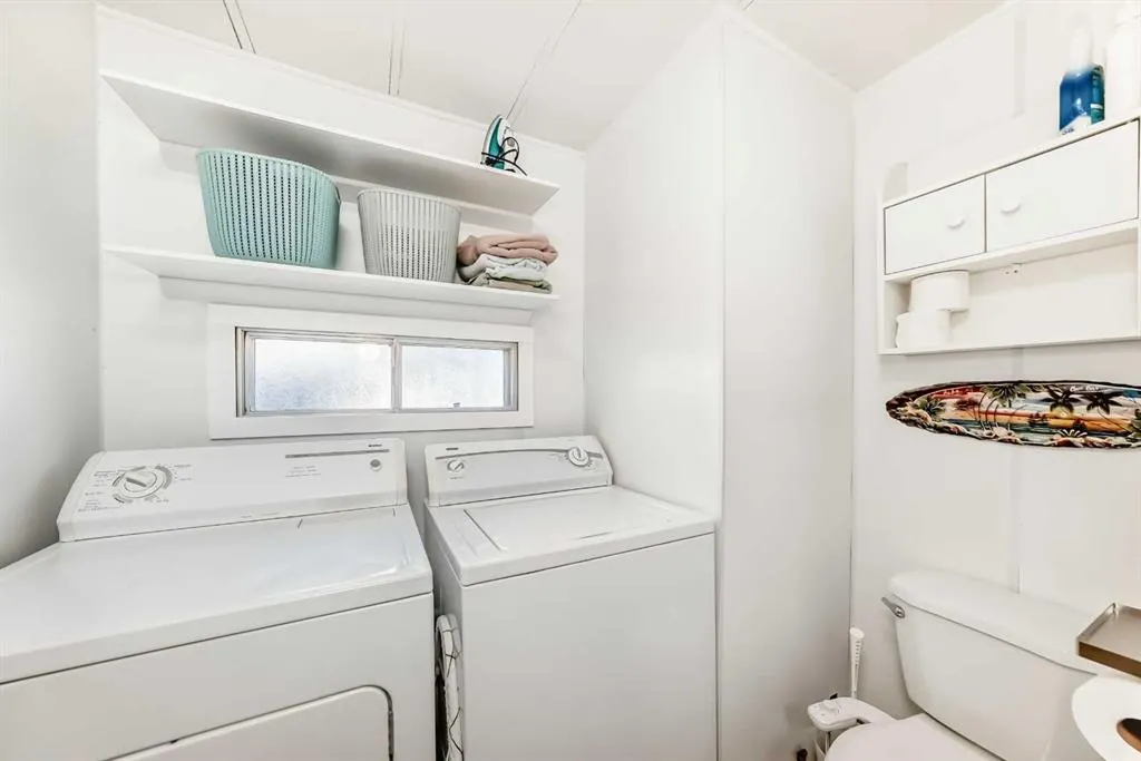 649 Main Street N, #11