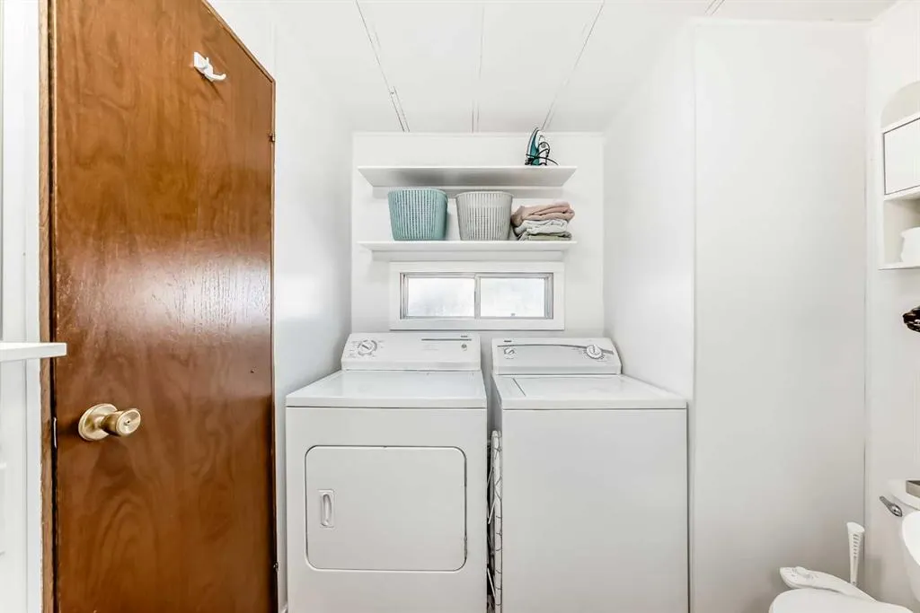 649 Main Street N, #11