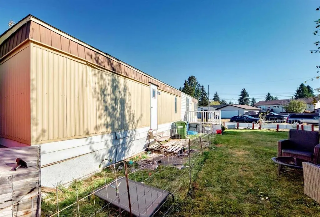 649 Main Street N, #11