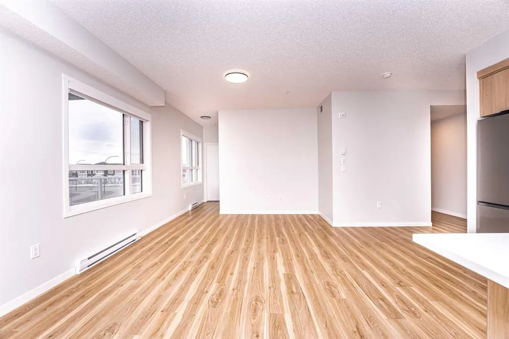 40 Carrington Plaza NW, #215