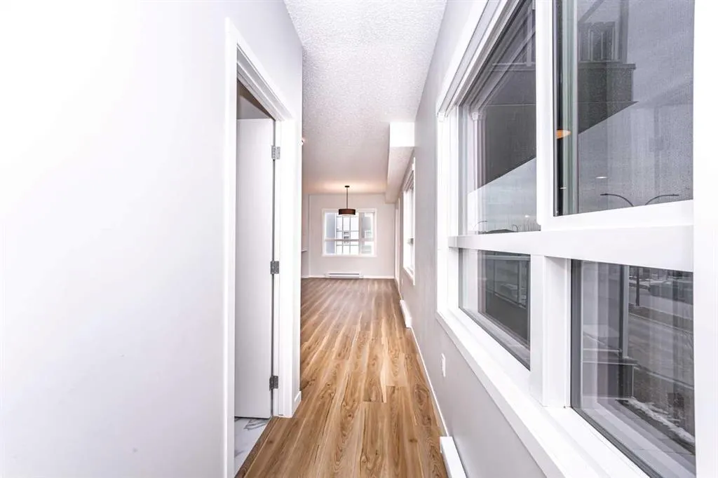 40 Carrington Plaza NW, #215
