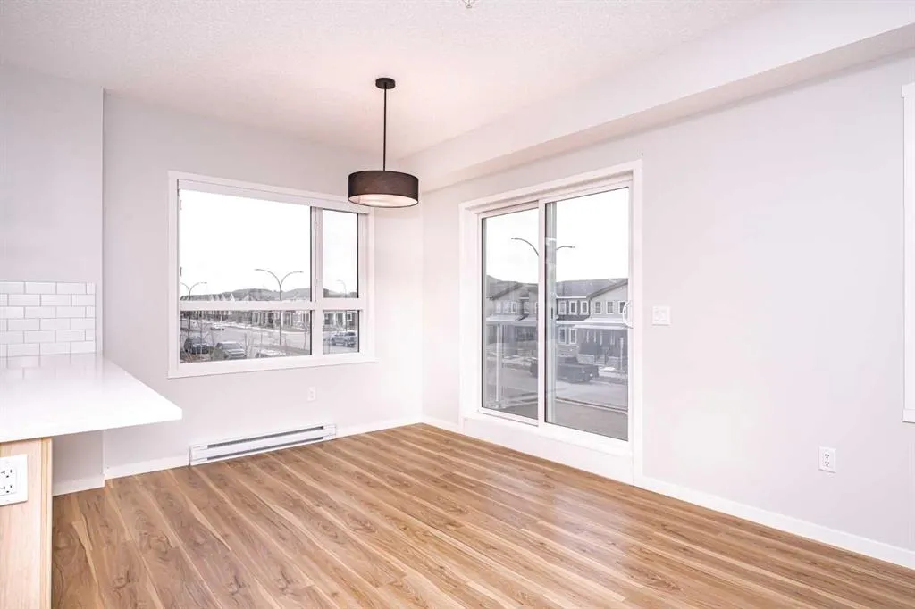 40 Carrington Plaza NW, #215