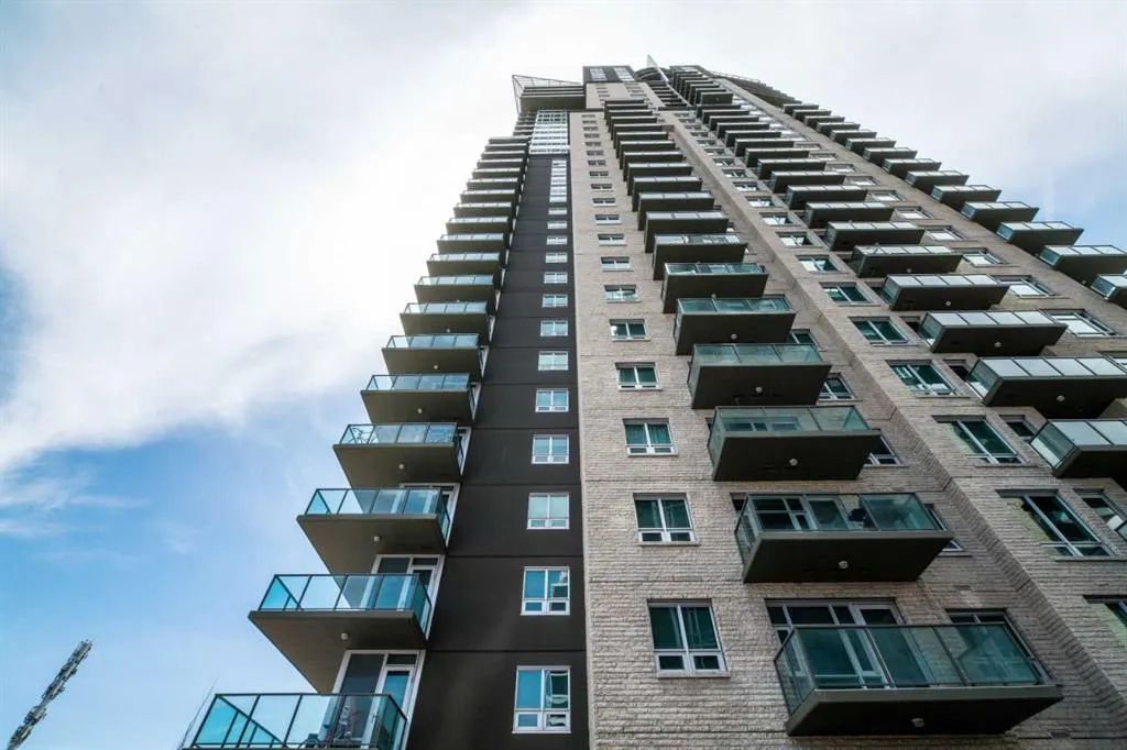 210 15 Avenue SE, #2010