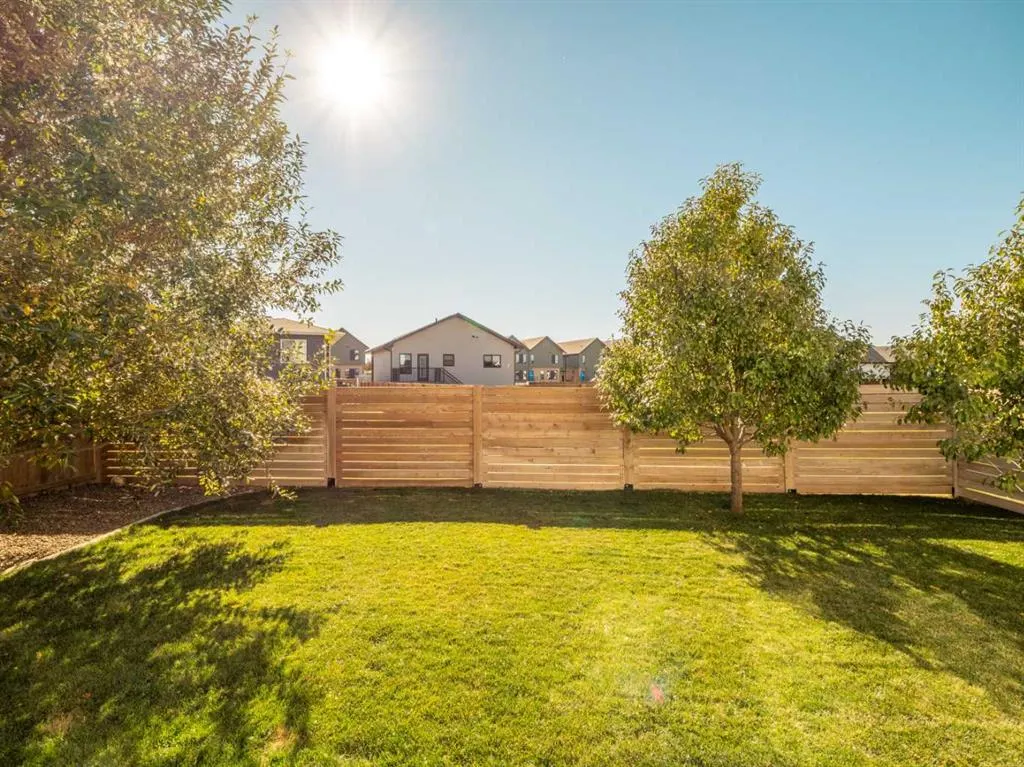 22 Prairie Sunset Ave