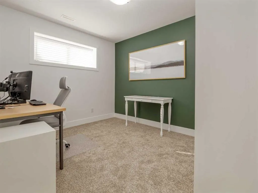 22 Prairie Sunset Ave