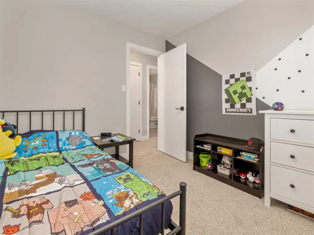22 Prairie Sunset Ave