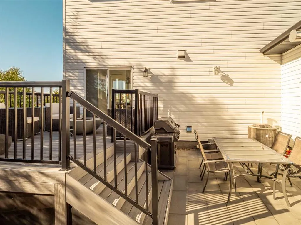 22 Prairie Sunset Ave