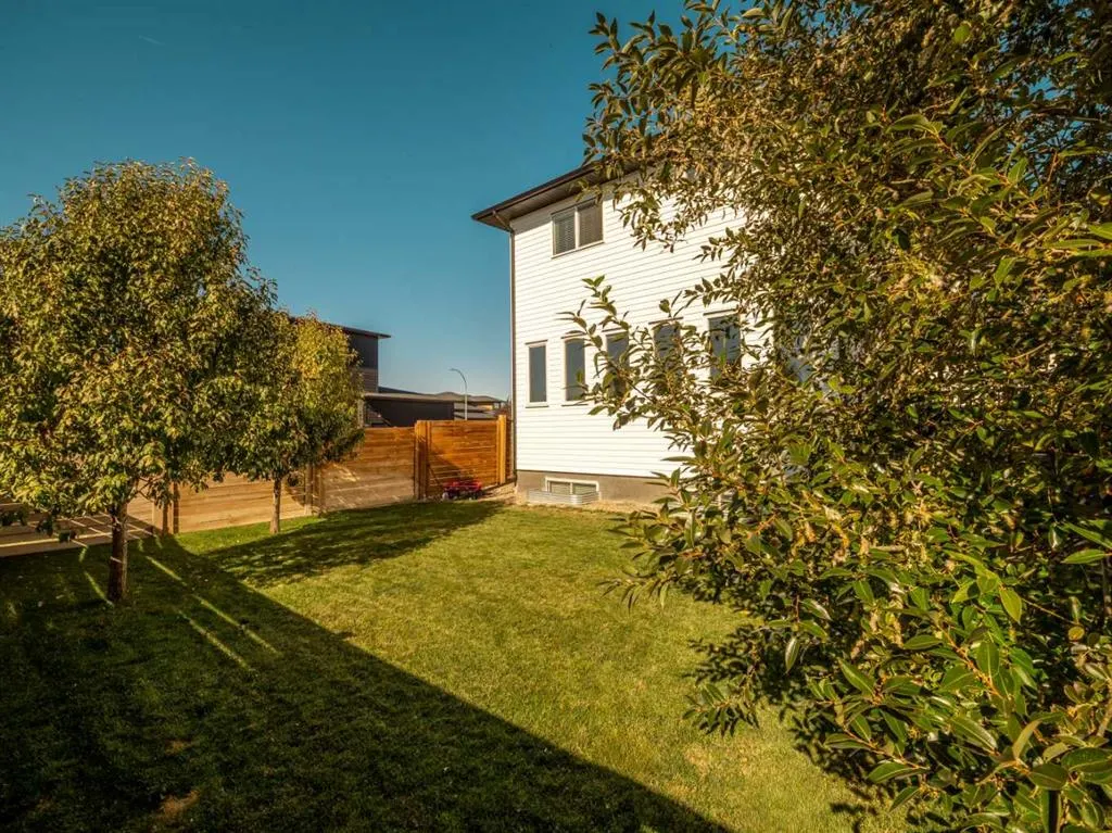 22 Prairie Sunset Ave