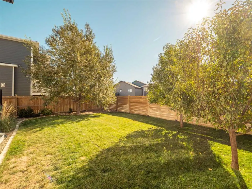 22 Prairie Sunset Ave