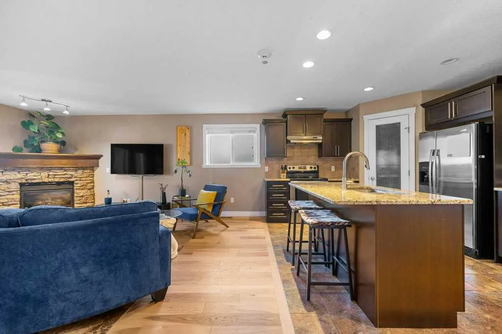 1920 26 Street SW, #201