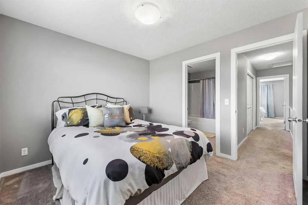 68 New Brighton Point SE