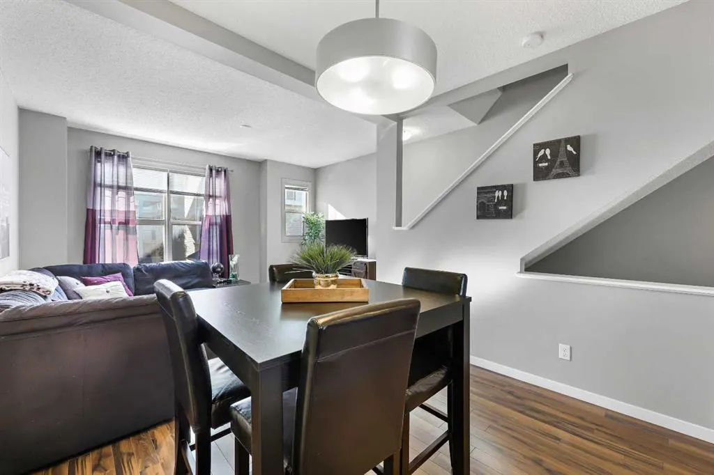 68 New Brighton Point SE