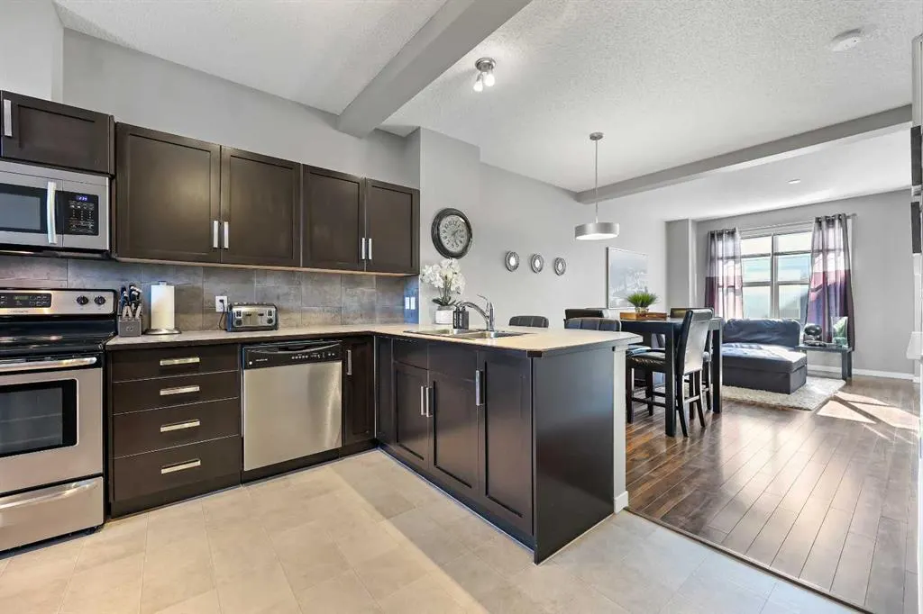 68 New Brighton Point SE