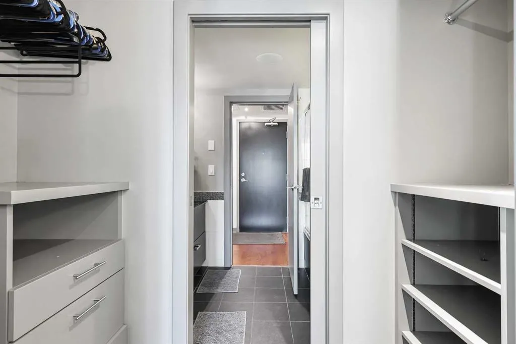 888 4 Avenue SW, #1708