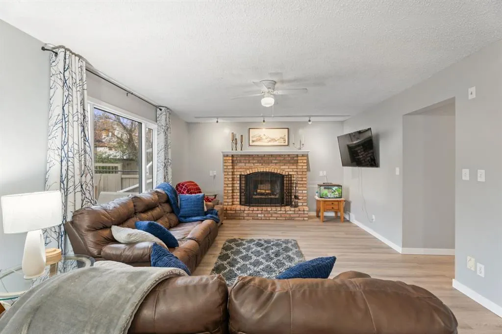 9 Hunters Mews