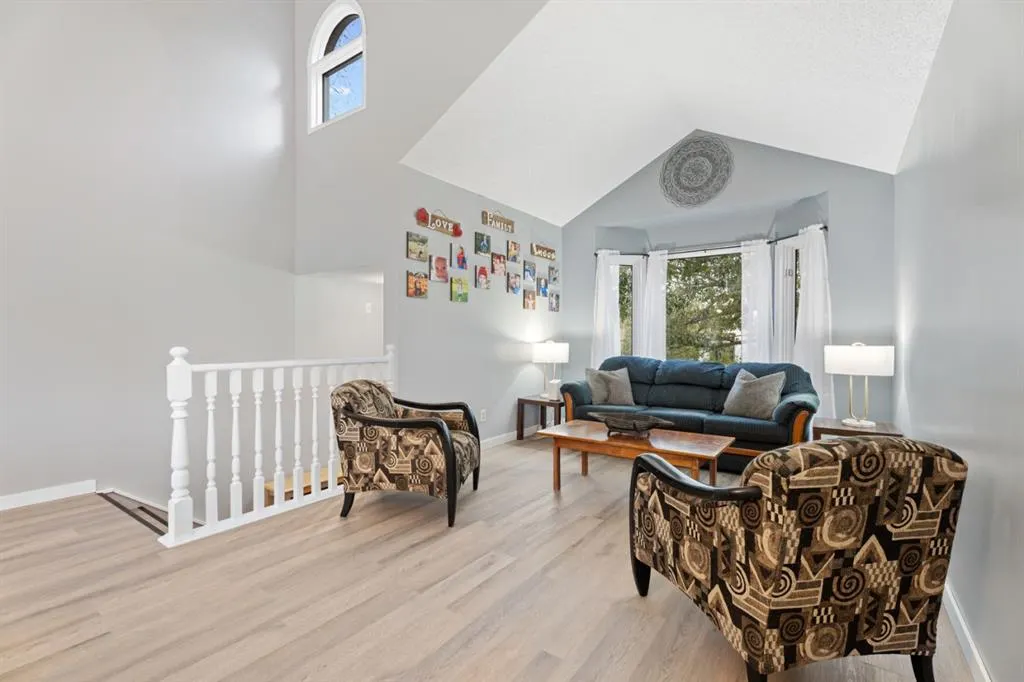 9 Hunters Mews