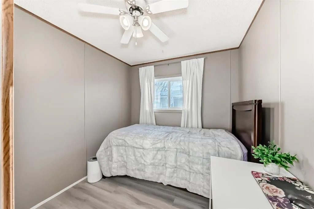119 Home Bay SE