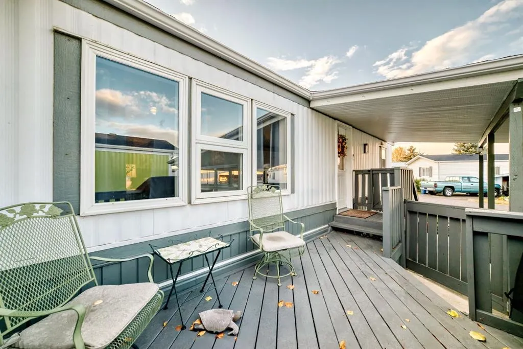 119 Home Bay SE