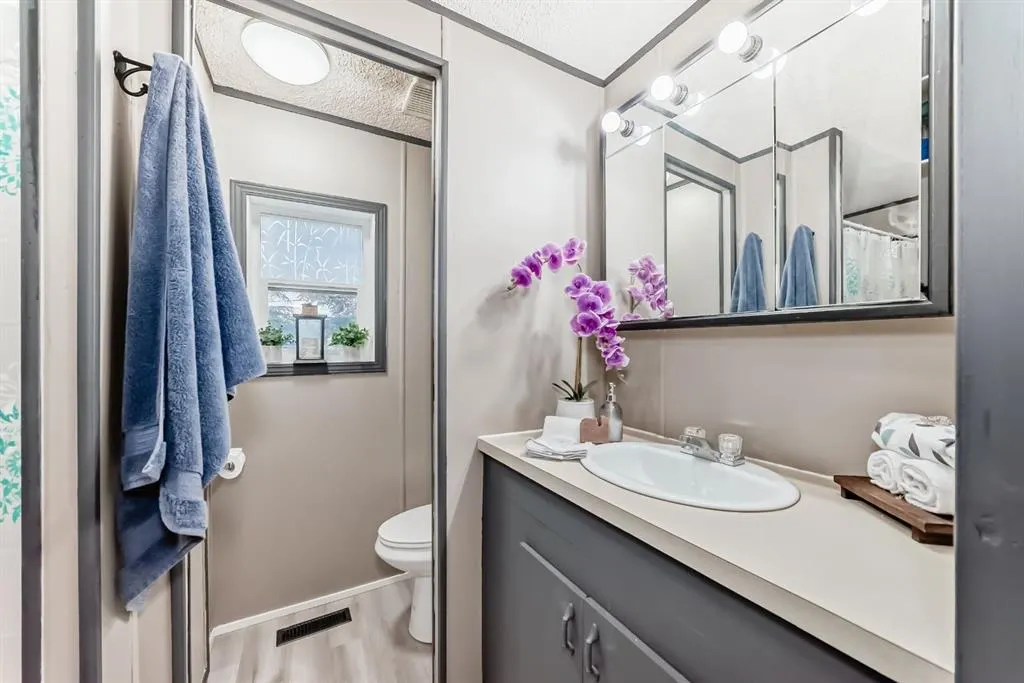 119 Home Bay SE