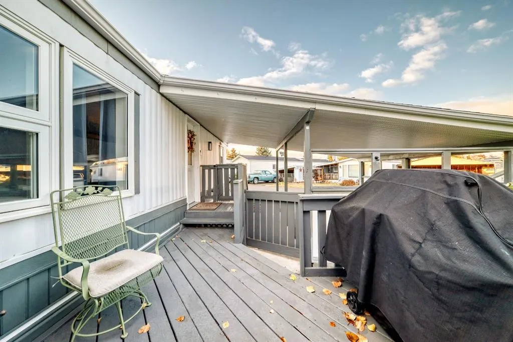119 Home Bay SE