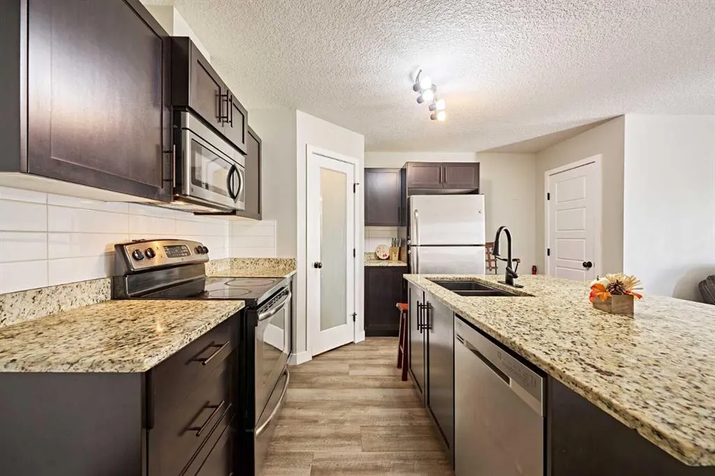 2781 Chinook Winds Drive SW, #7101