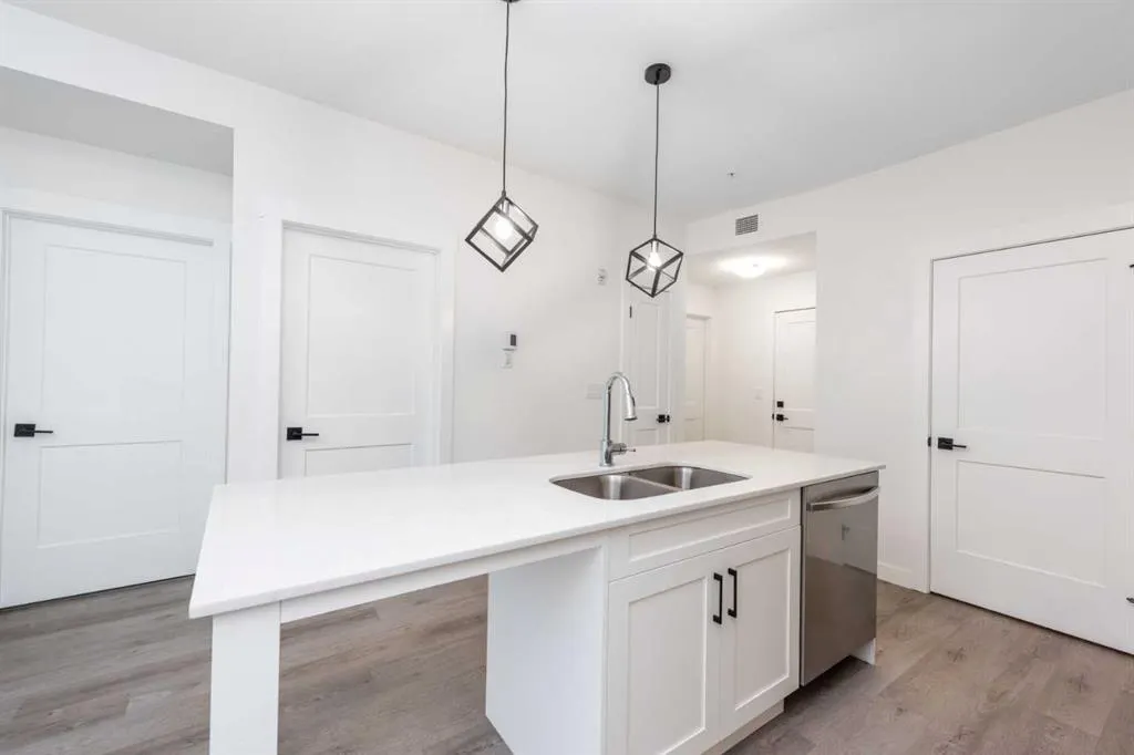200 Seton Circle SE, #1105